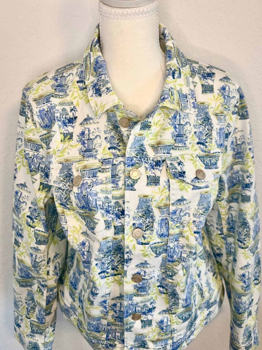 Talbots Floral Watercolor Print Jean Jacket, Size L - Picture 3 of 13